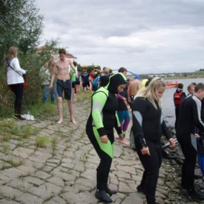 24. Przygotowania 125 Ratownik W Drk Wasserwacht Do P Ywackiego Dystansu 2008 M. W Odrze