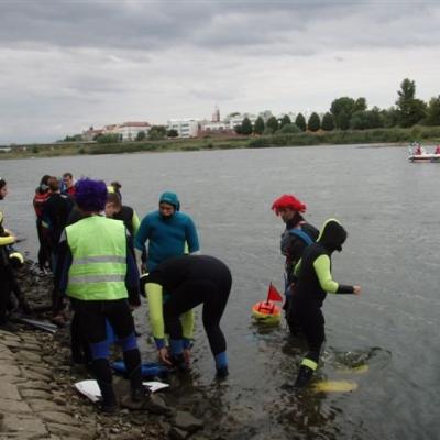 24i. Przygotowanie Do Pokonania Dystansu 2008 Metr W Przez 125 Ratownik W